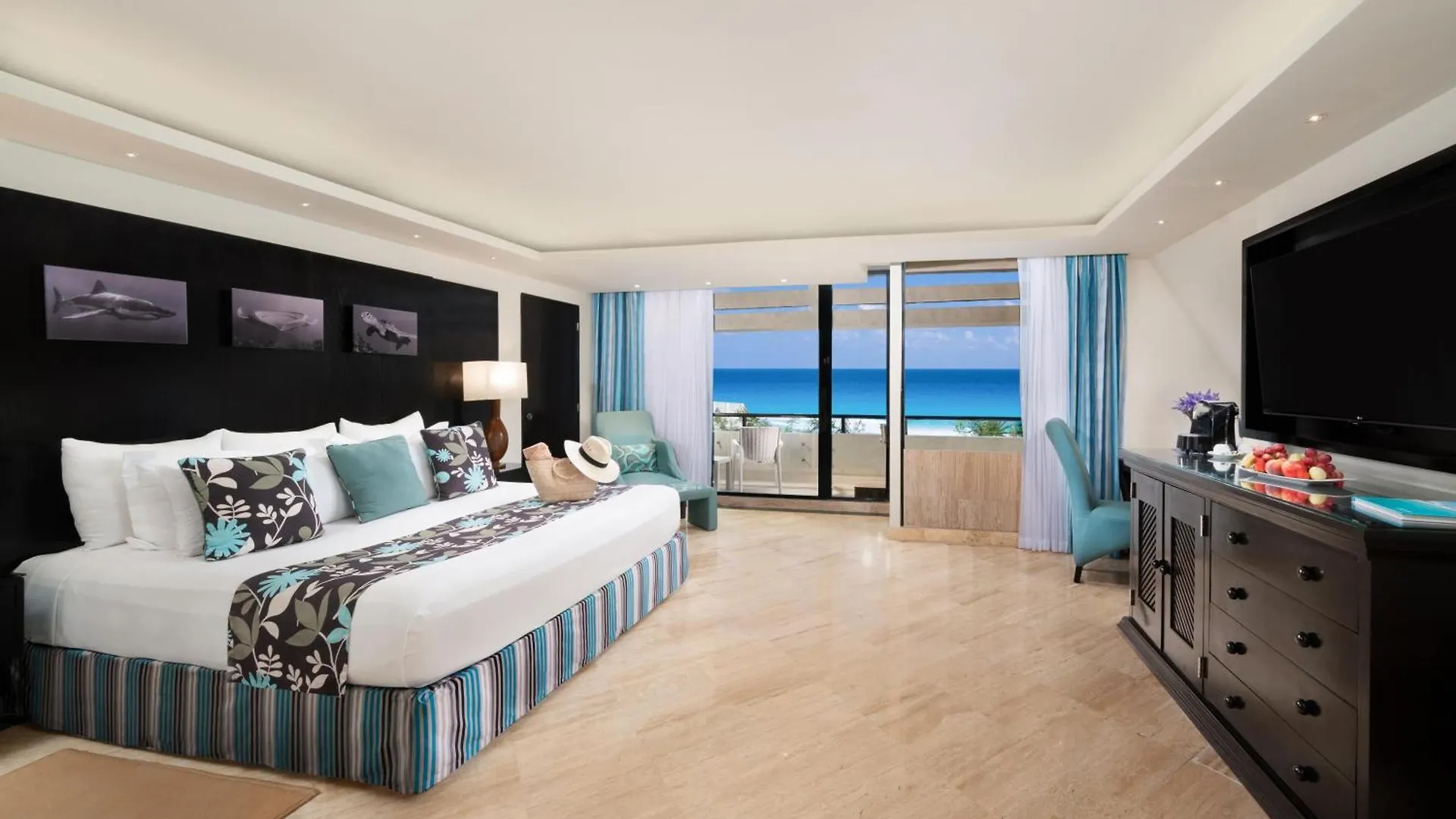 The Pyramid Cancun By Oasis Mexico