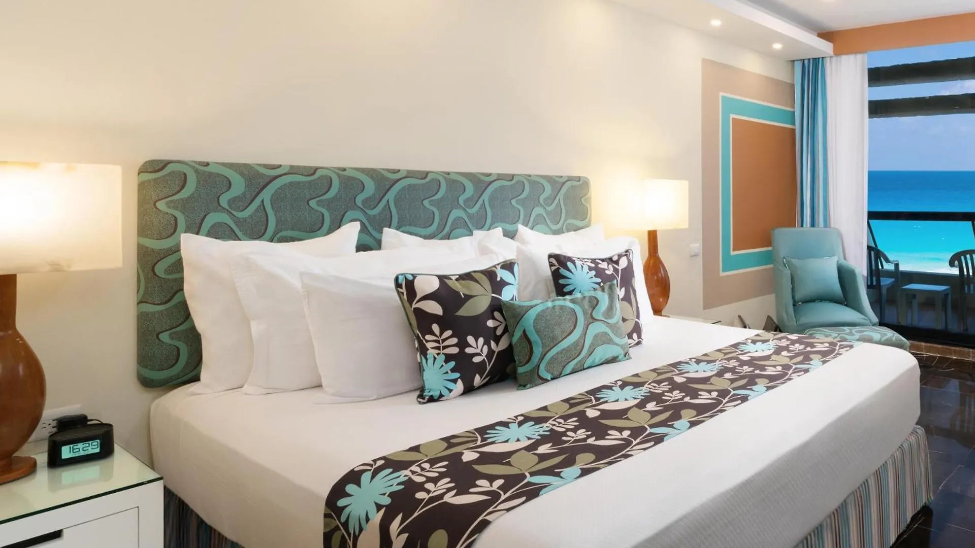 The Pyramid Cancun By Oasis