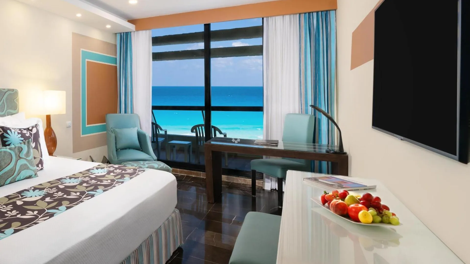 Resort The Pyramid Cancun By Oasis