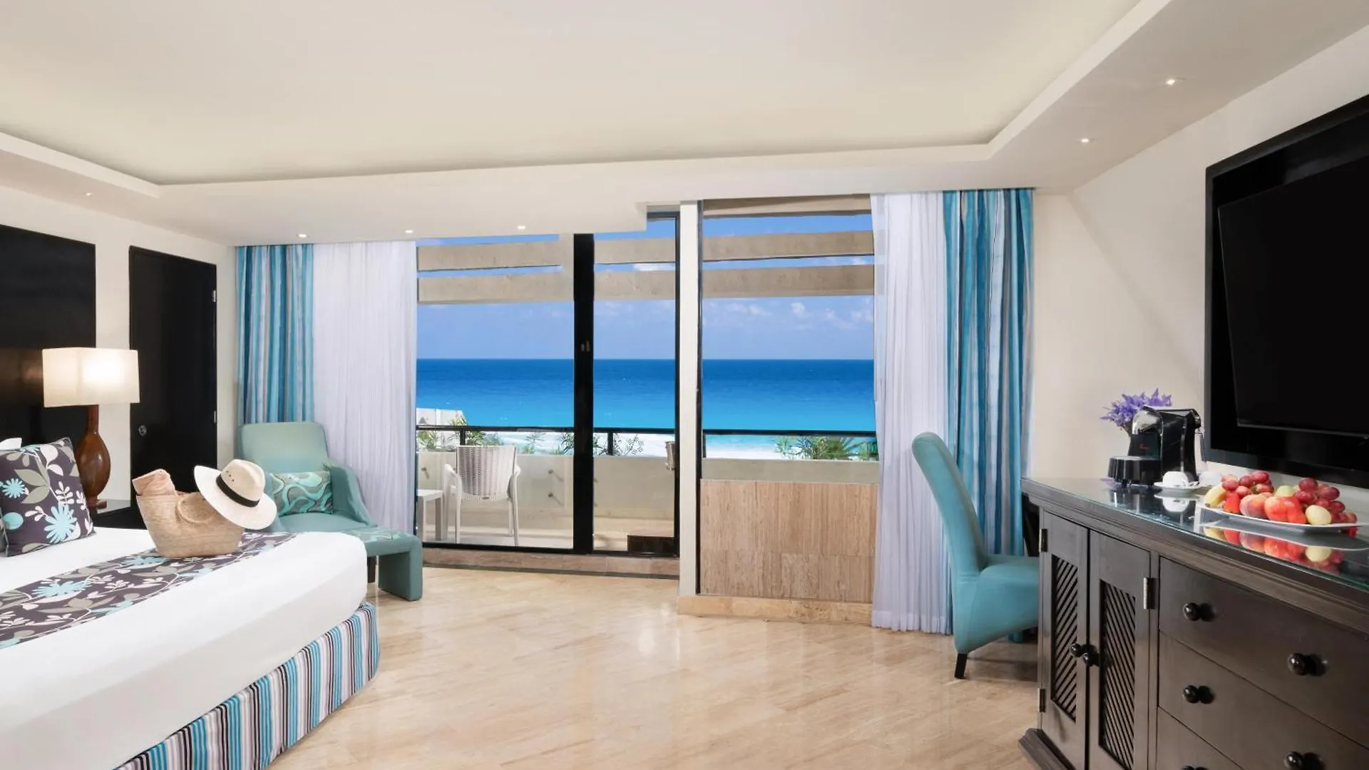 Resort The Pyramid Cancun By Oasis