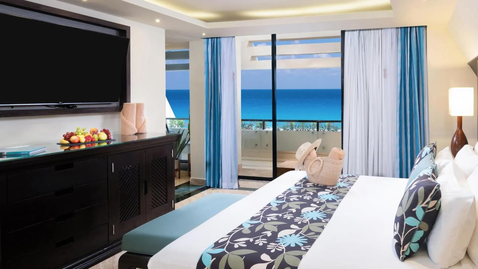 The Pyramid Cancun By Oasis